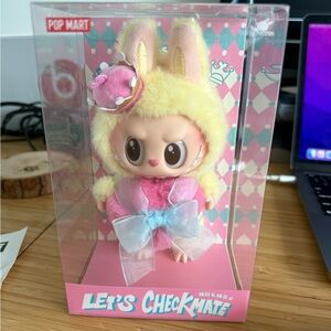 NEW Let's Checkmate LABUBU holiday Christmas gift